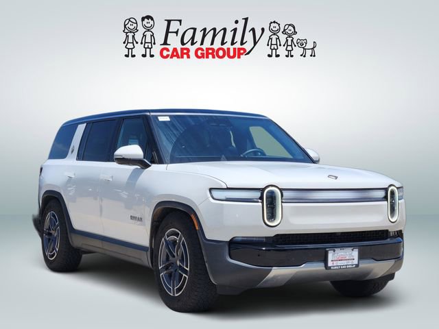 Used 2025 Rivian R1S Adventure AWD/4WD image 2