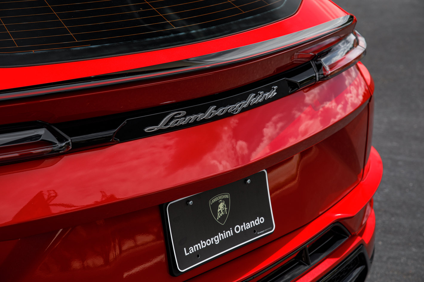 Used 2024 Lamborghini Urus S AWD/4WD image 14