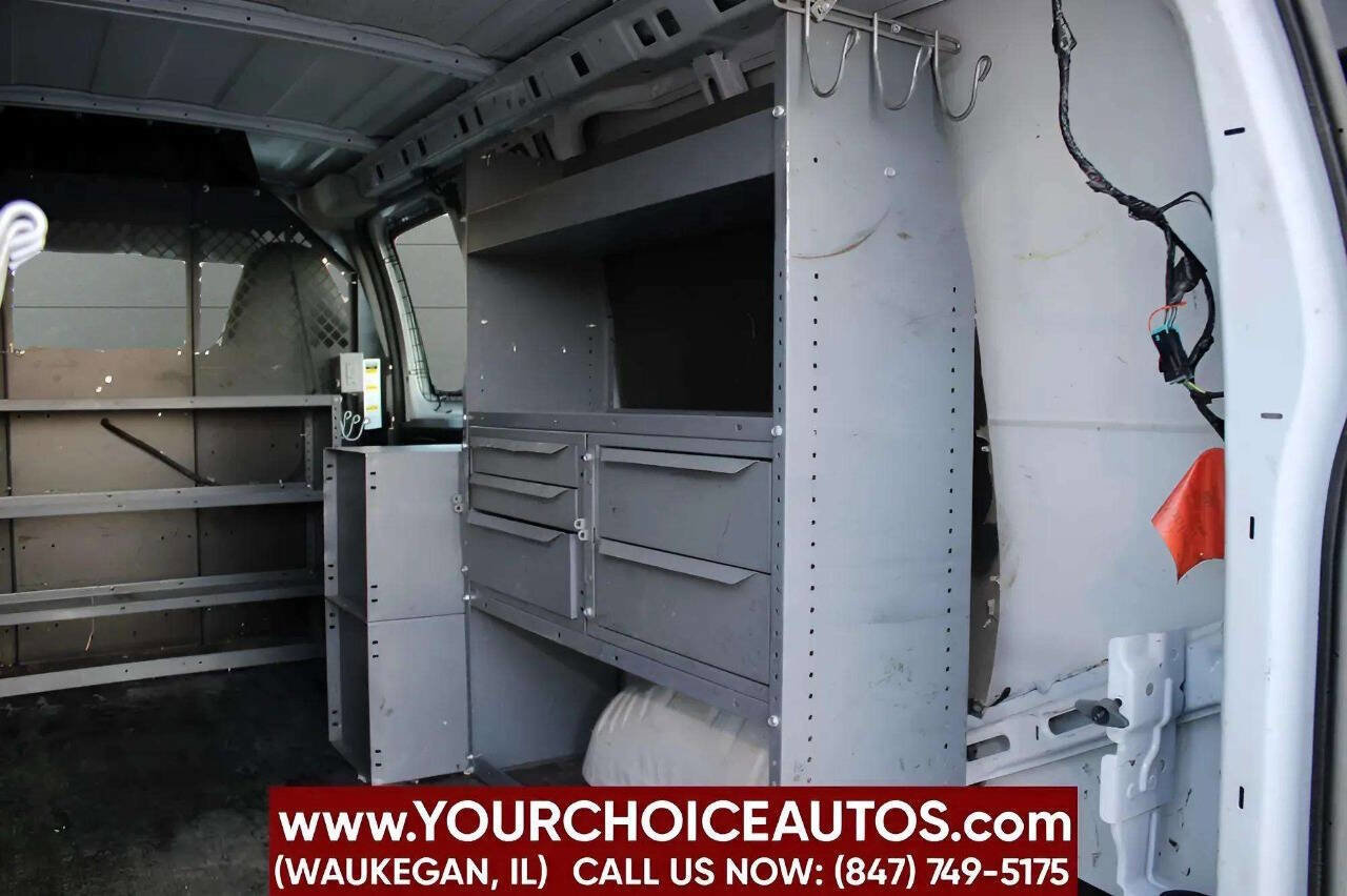 Used 2012 Chevrolet Express 2500 image 20