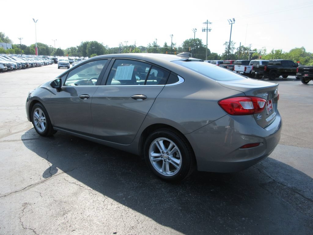 Certified 2017 Chevrolet Cruze LT w/ Convenience Package FWD image 8