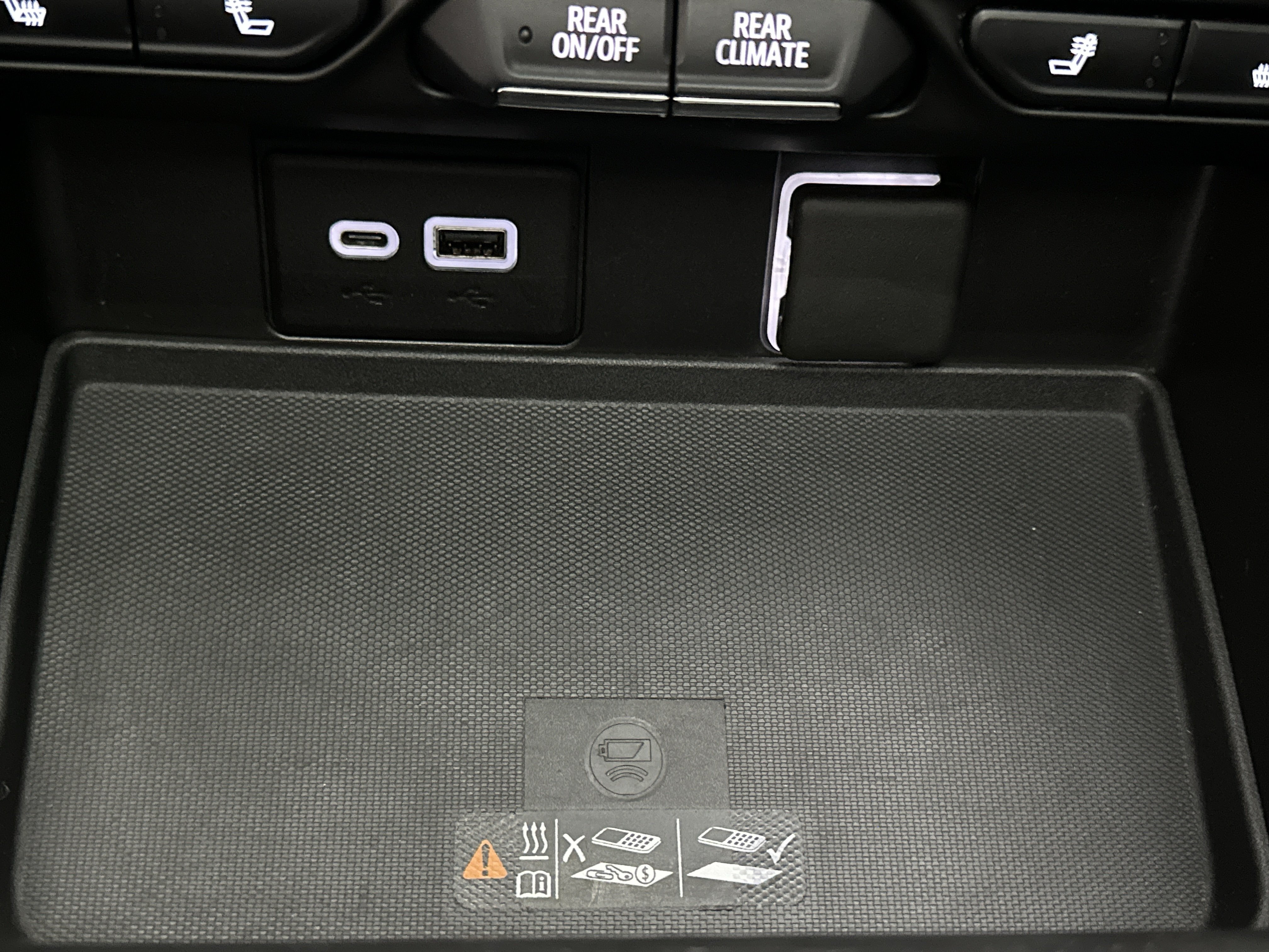 Used 2022 Chevrolet Tahoe RST w/ Luxury Package AWD/4WD image 47