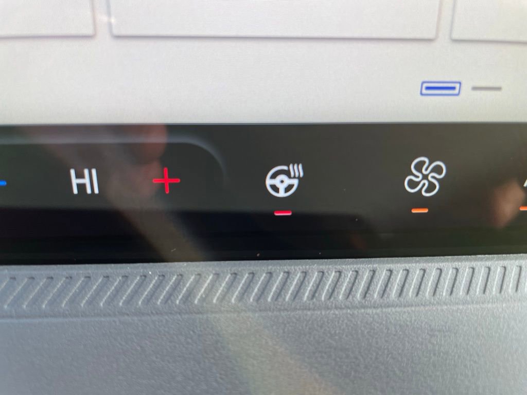 New 2026 Ford Maverick Lariat w/ Black Appearance Package image 11