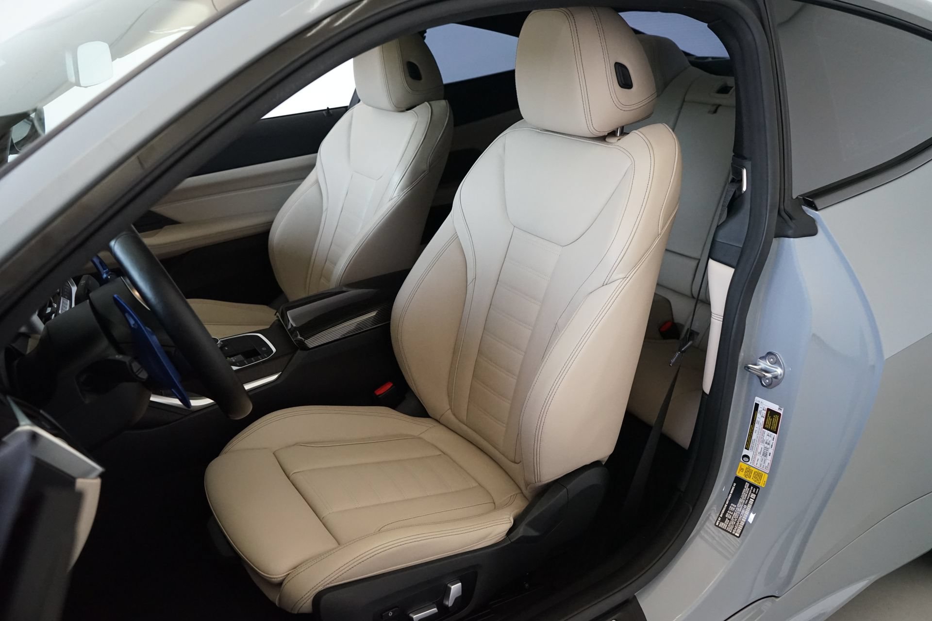 Used 2022 BMW M440i Coupe w/ Premium Package RWD image 3
