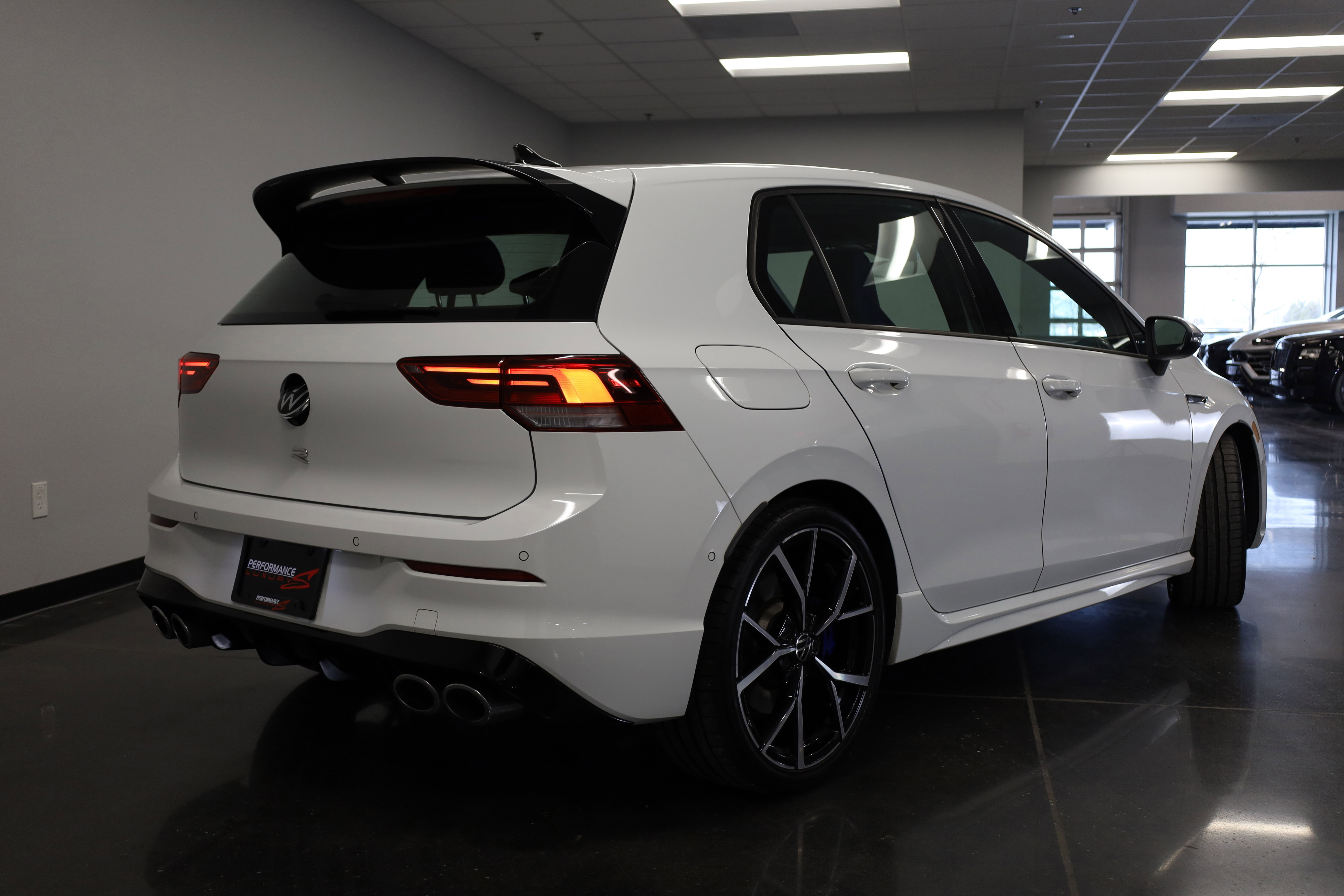 Used 2024 Volkswagen Golf R image 12