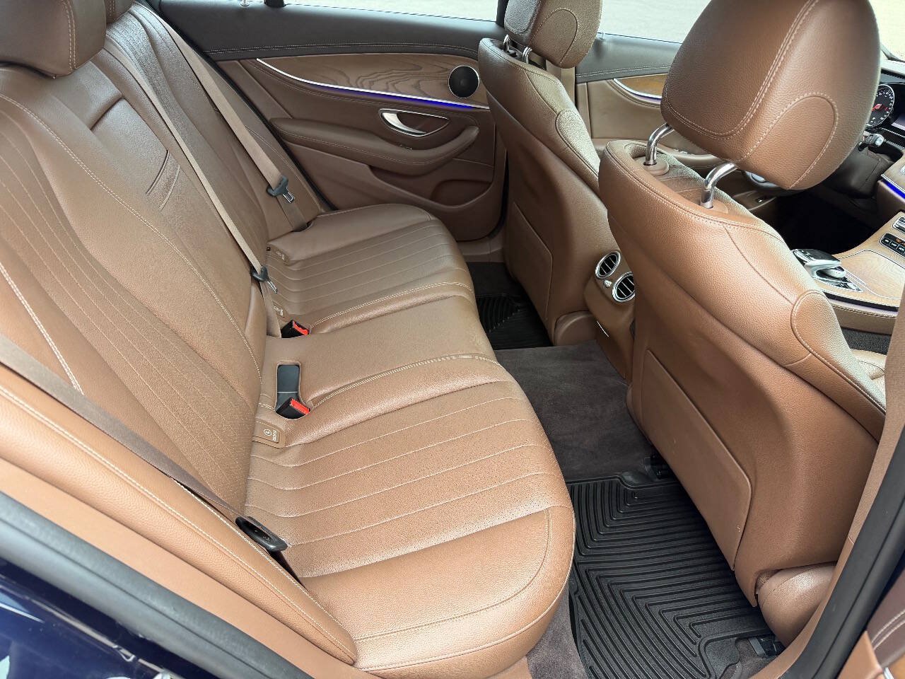 Used 2019 Mercedes-Benz E 300 4MATIC image 18