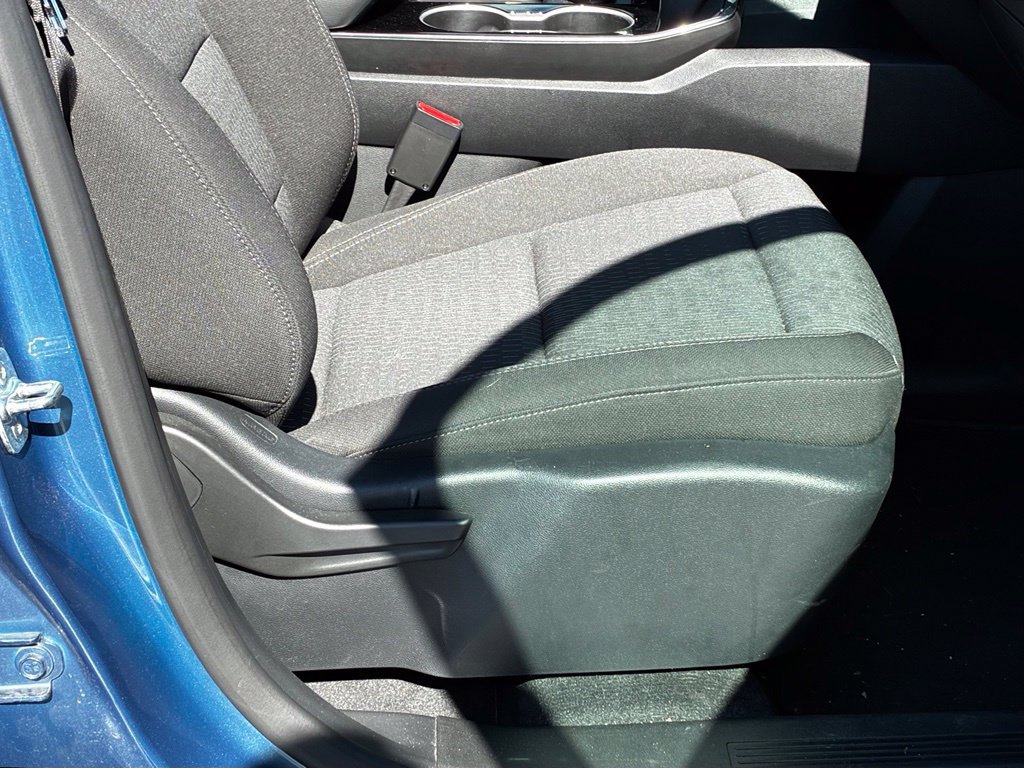 Used 2026 Chevrolet Equinox LT AWD/4WD image 21