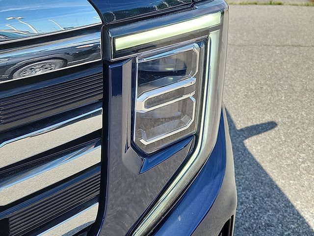 Certified 2023 GMC Sierra 1500 SLT w/ SLT Premium Package AWD/4WD image 9