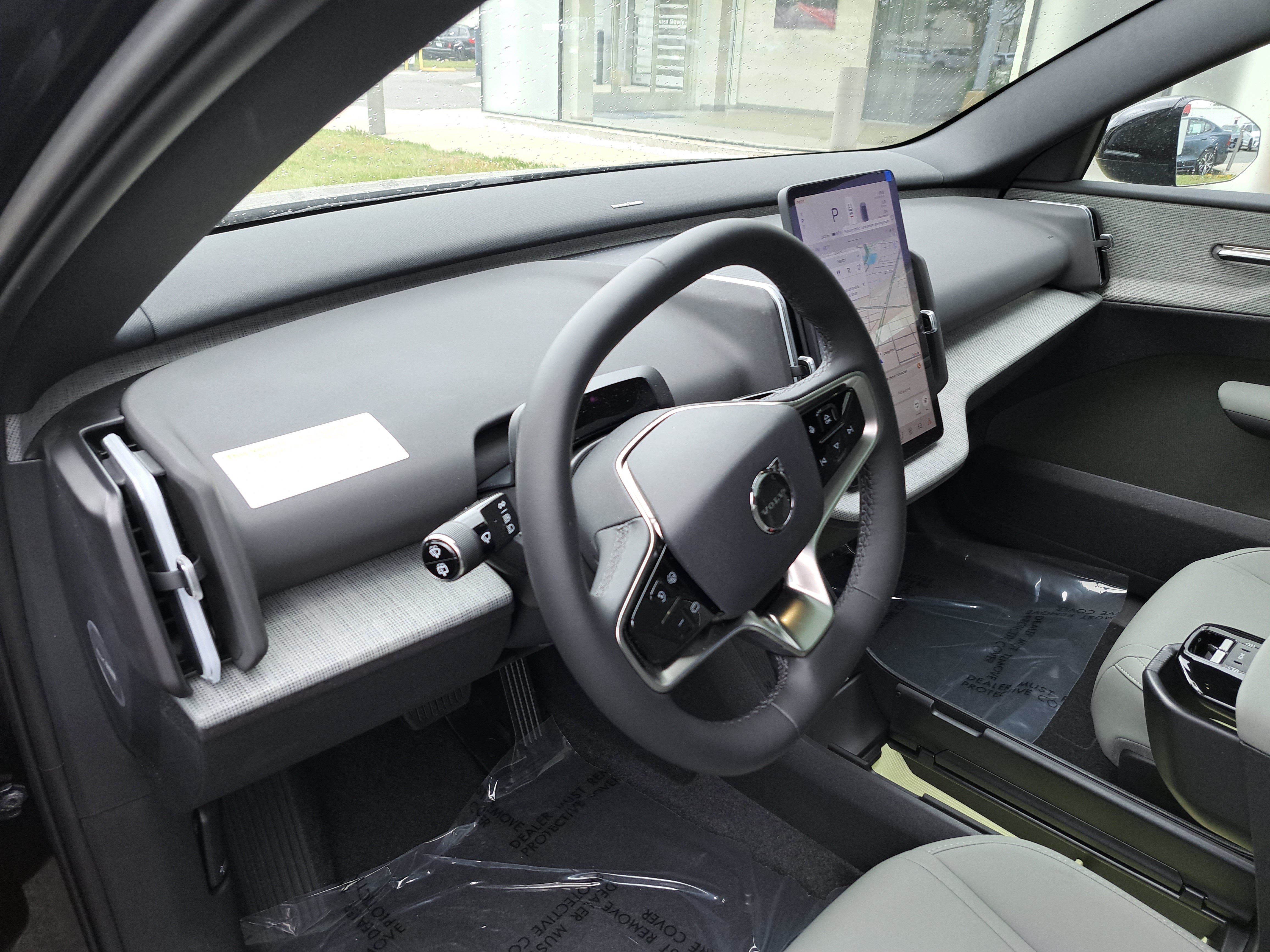 New 2026 Volvo EX30 Plus w/ Climate Package RWD image 5