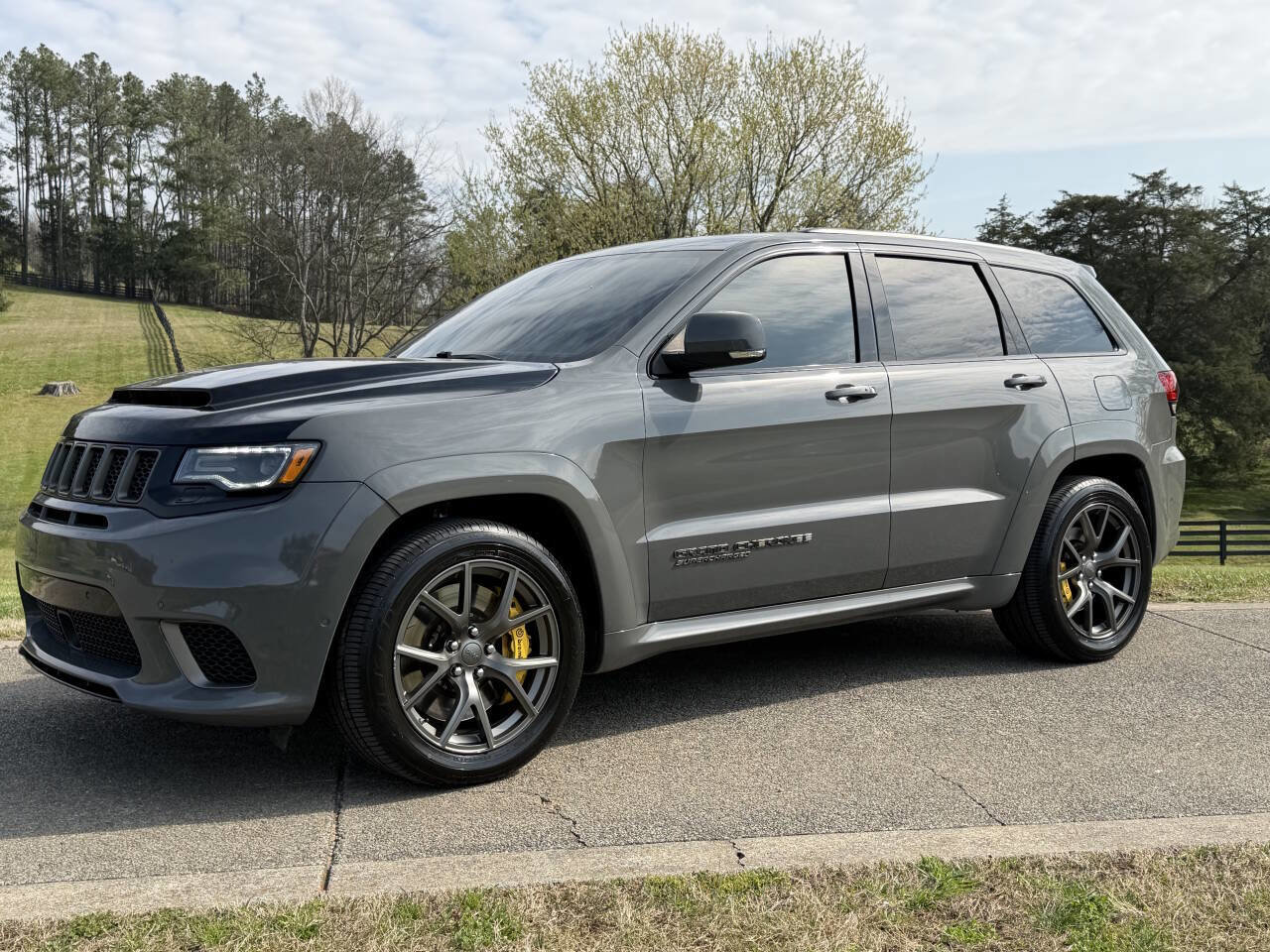 Used 2020 Jeep Grand Cherokee Trackhawk AWD/4WD image 3