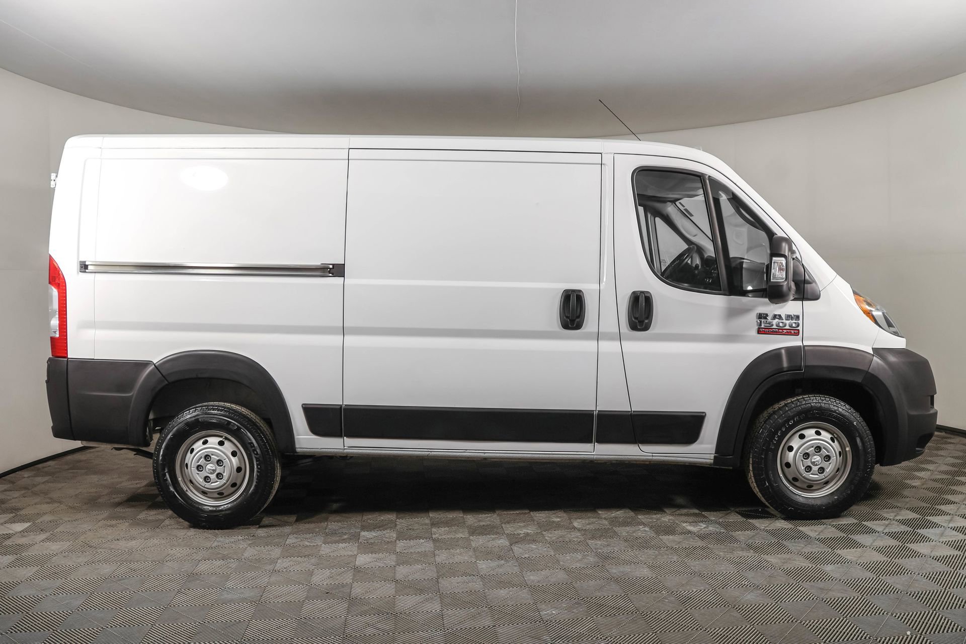 Used 2019 RAM ProMaster 1500 w/ Interior Convenience Group image 13