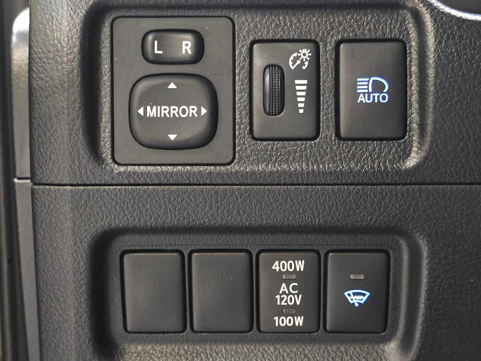 Certified 2024 Toyota 4Runner TRD Off-Road Premium w/ Moonroof Package AWD/4WD image 18