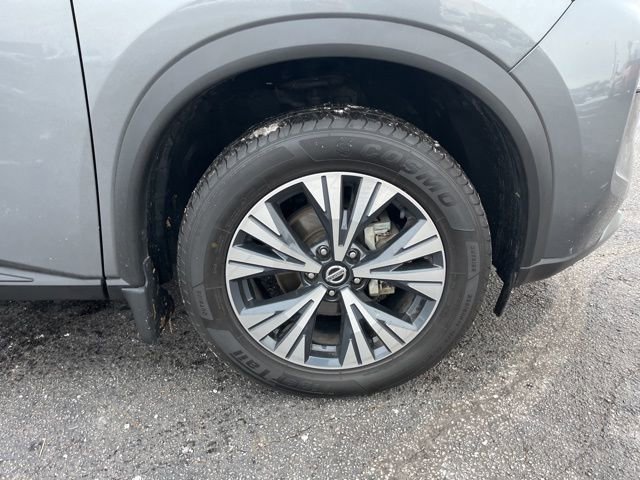 Used 2021 Nissan Rogue SV image 5