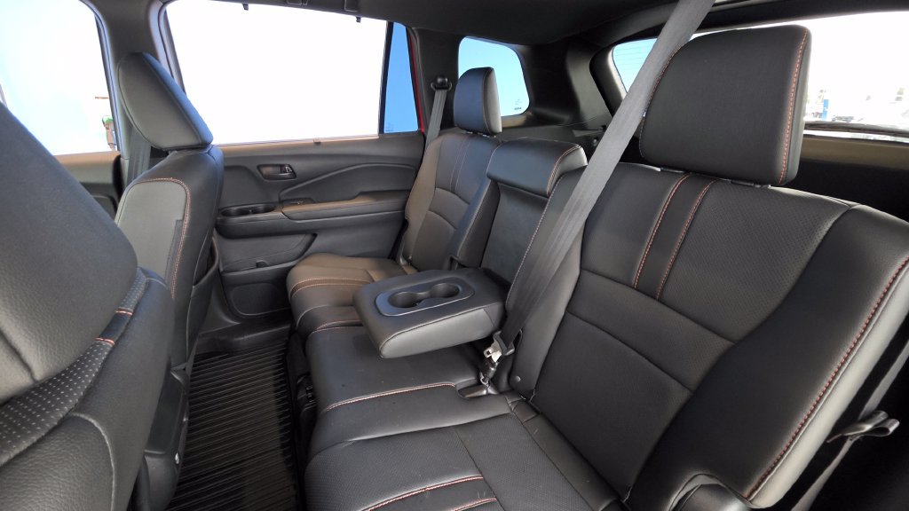 Used 2025 Honda Passport TrailSport image 17