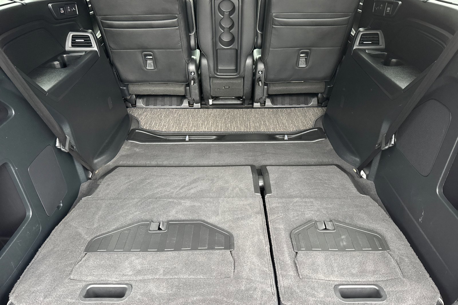 Used 2024 Honda Odyssey Elite image 14