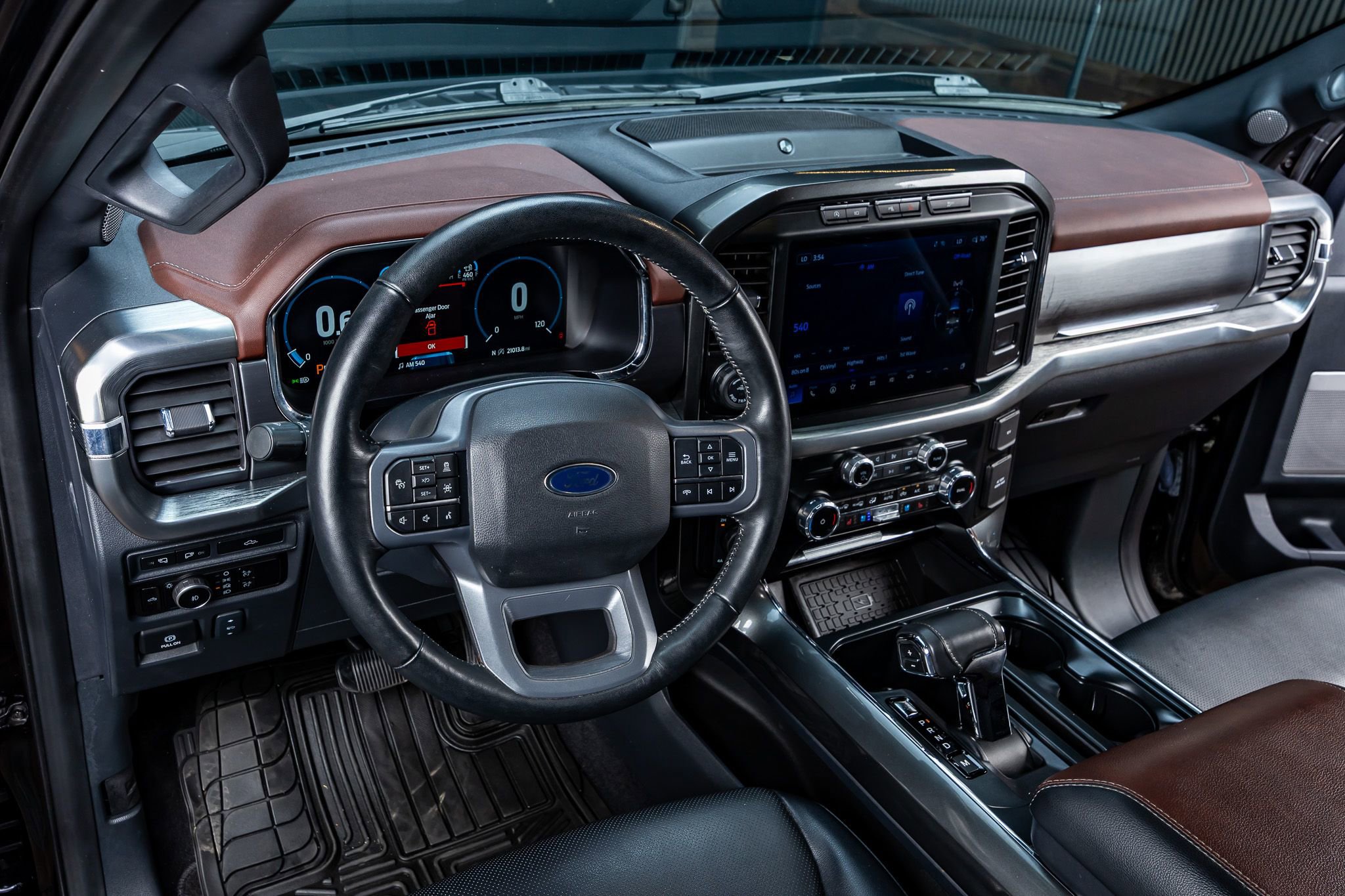 Used 2023 Ford F150 Lariat w/ Equipment Group 502A High image 16