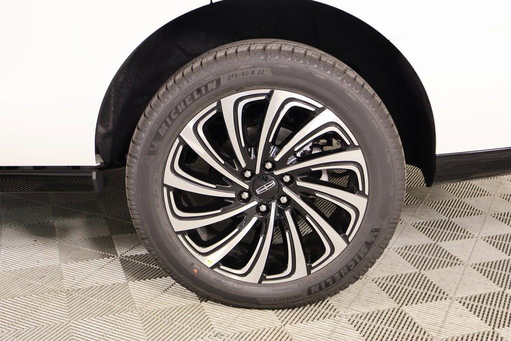New 2025 Lincoln Navigator Black Label image 21