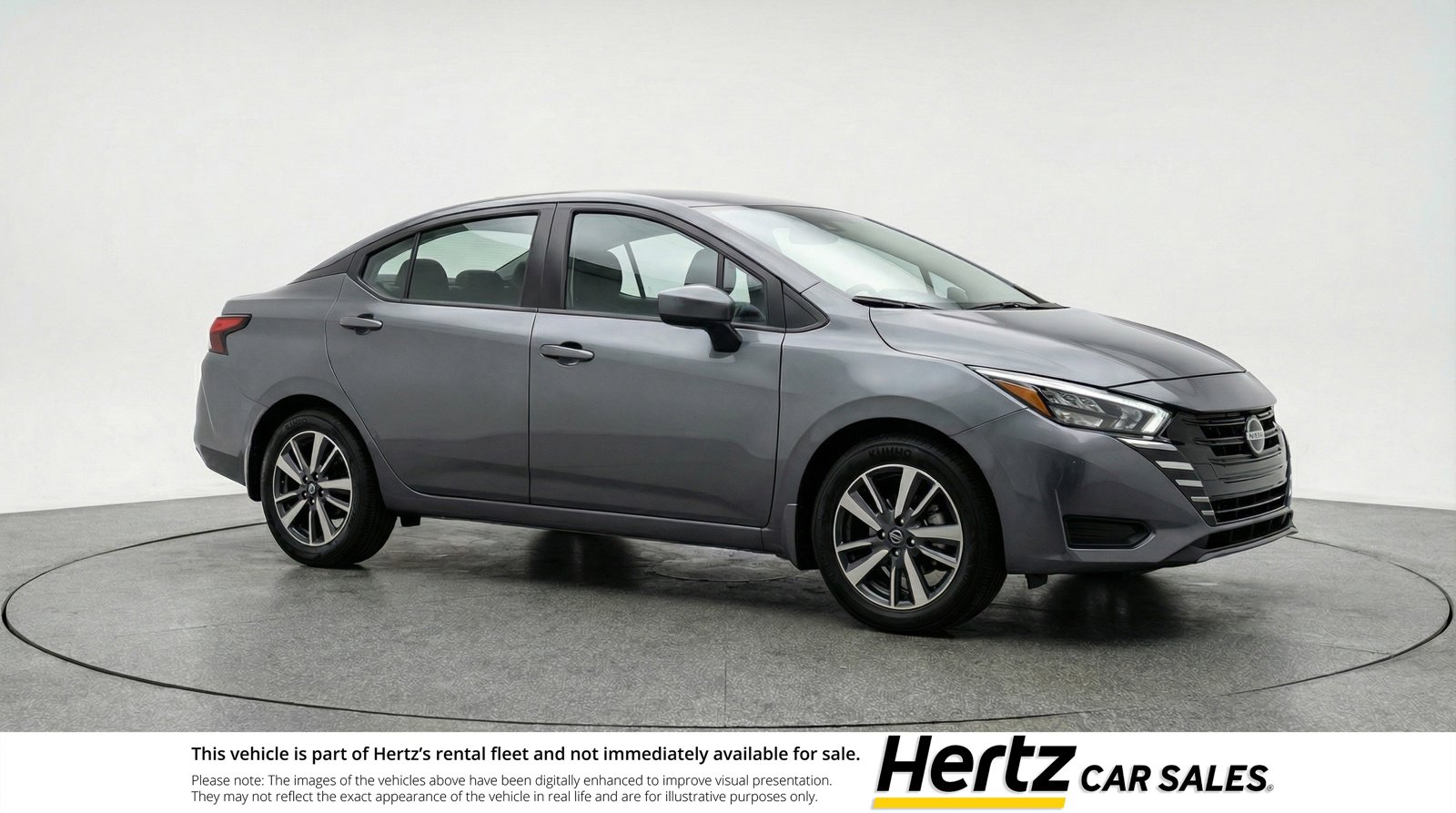 Used 2025 Nissan Versa SV image 1