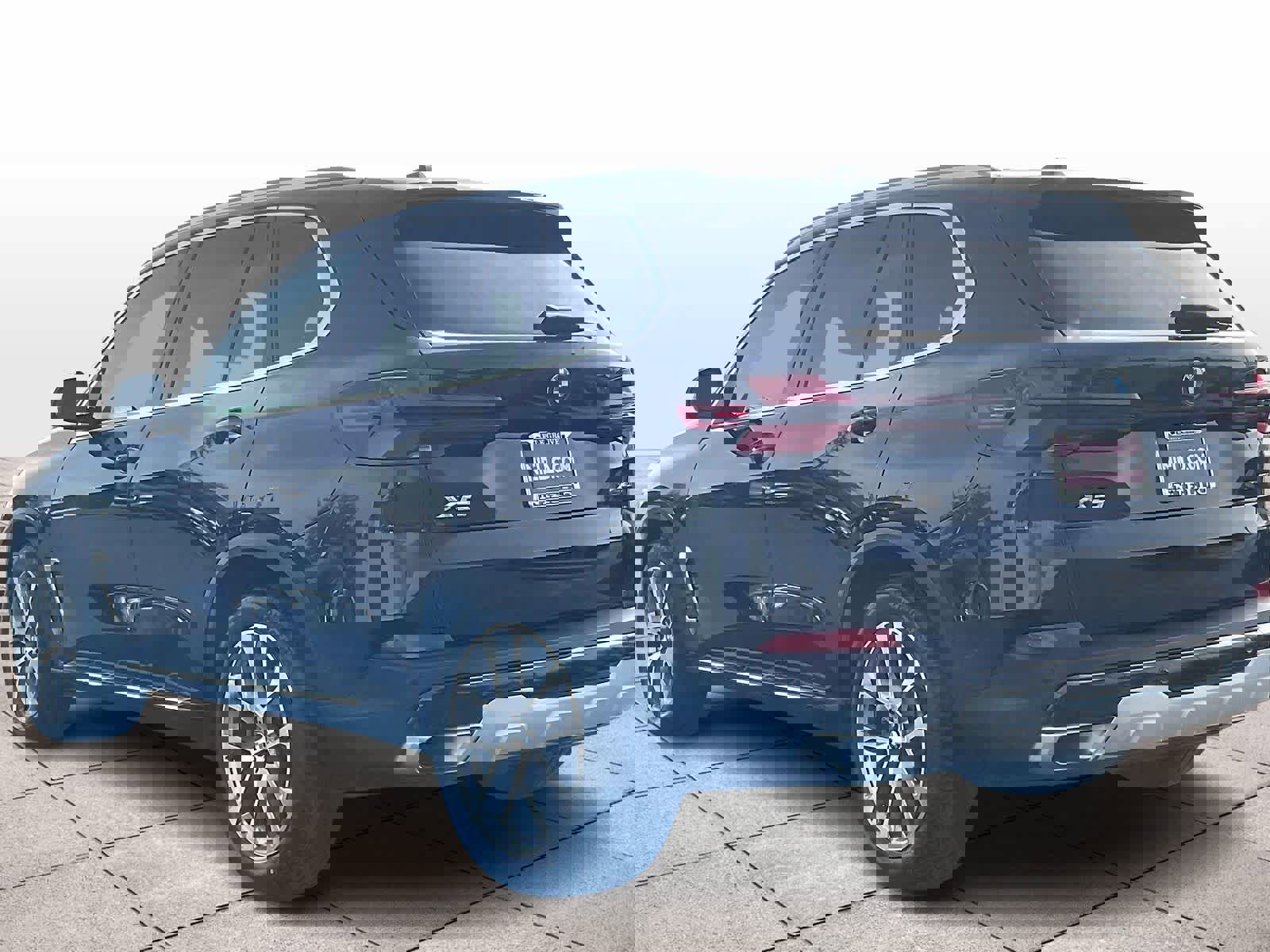 Used 2024 BMW X5 xDrive40i w/ Premium Package image 14