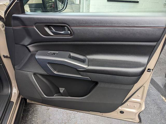 Used 2024 Nissan Pathfinder Rock Creek AWD/4WD image 22