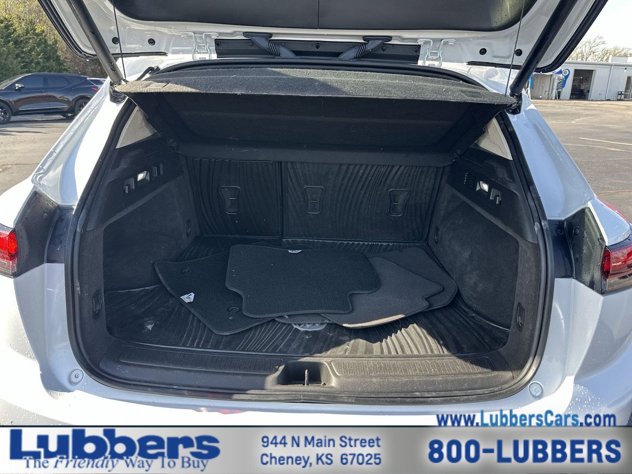 Used 2023 Buick Envision Essence w/ Sport Touring Package image 22