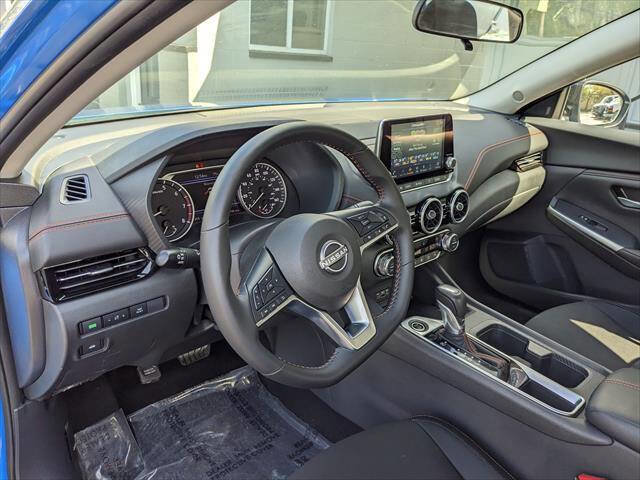 Used 2025 Nissan Sentra SR image 9