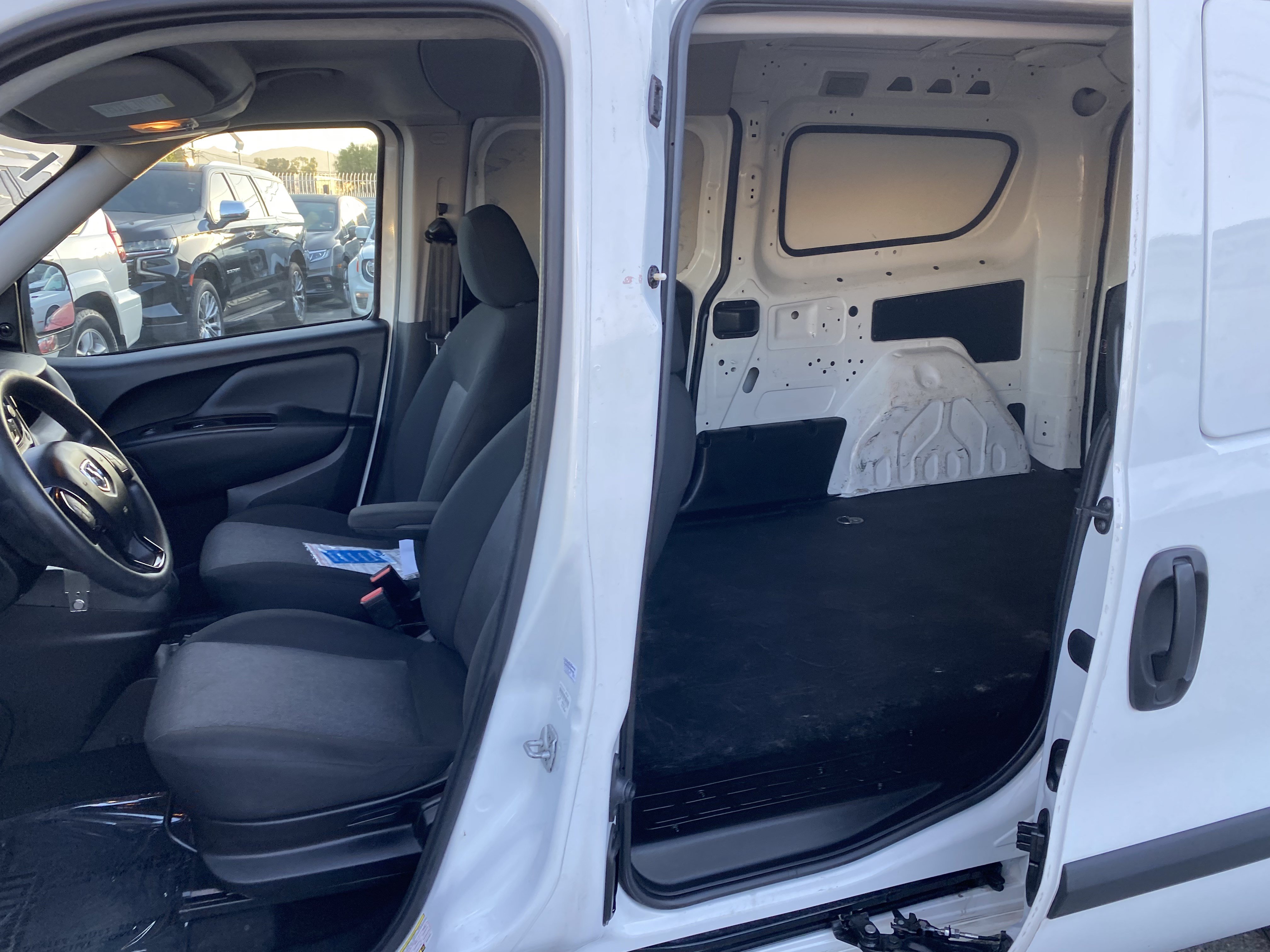 Used 2022 RAM ProMaster City Wagon w/ Lights & Wheels Group FWD image 14