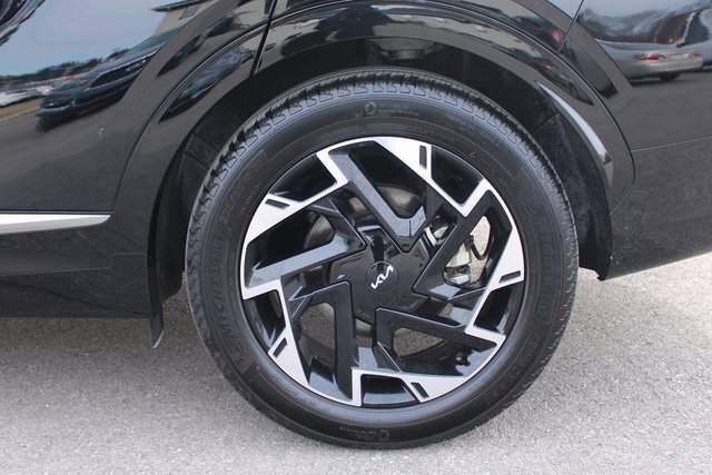 Used 2025 Kia Sportage SX image 40