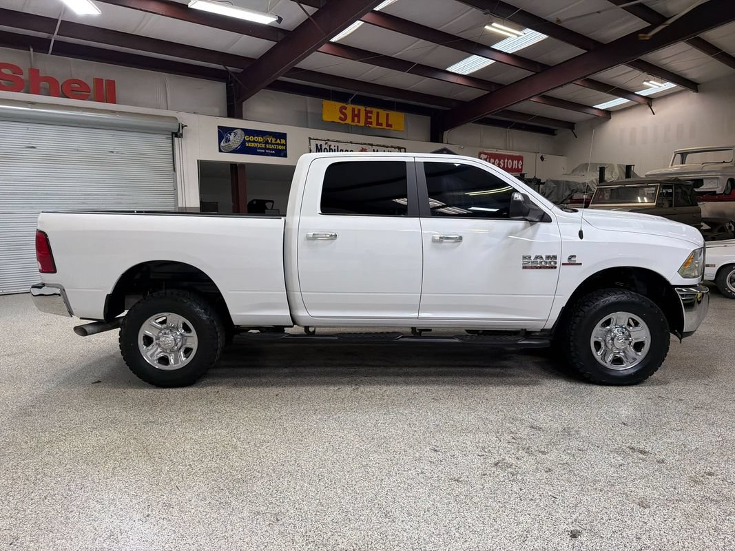 Used 2018 RAM 2500 SLT AWD/4WD image 9