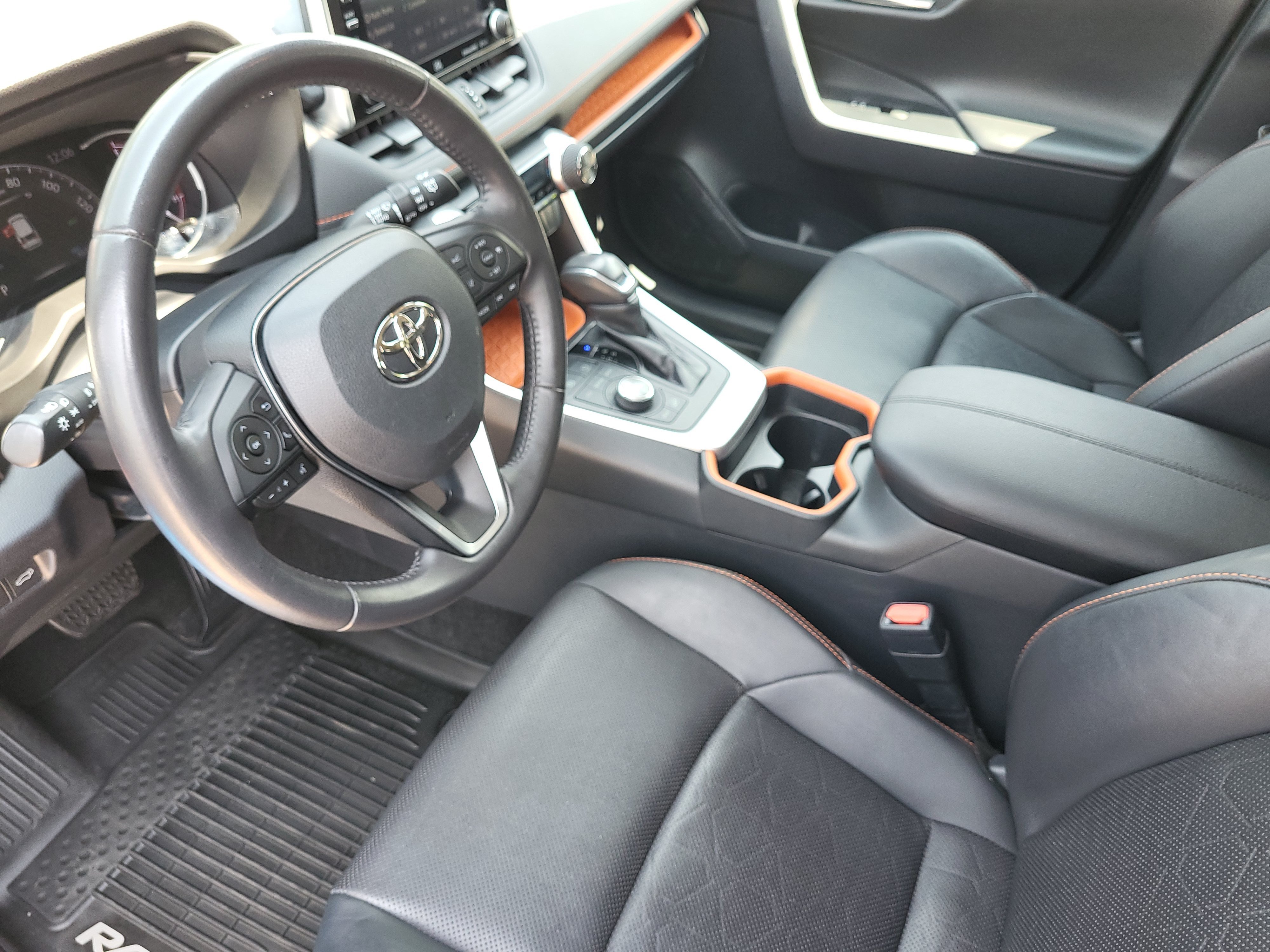 Used 2019 Toyota RAV4 Adventure w/ Cold Weather Package AWD/4WD image 10