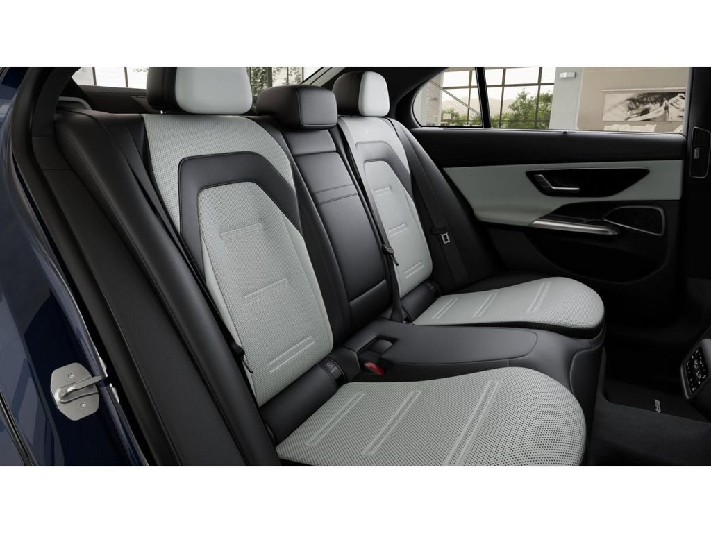 New 2026 Mercedes-Benz E 53 AMG e 4MATIC Sedan image 5
