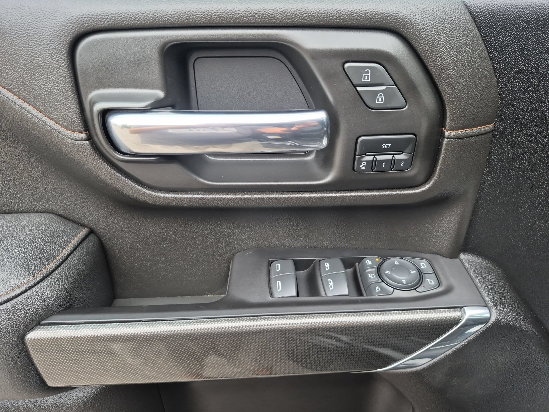 Certified 2022 GMC Sierra 3500 AT4 w/ AT4 Premium Plus Package AWD/4WD image 24