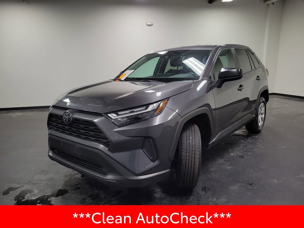 Used 2024 Toyota RAV4 LE image 4