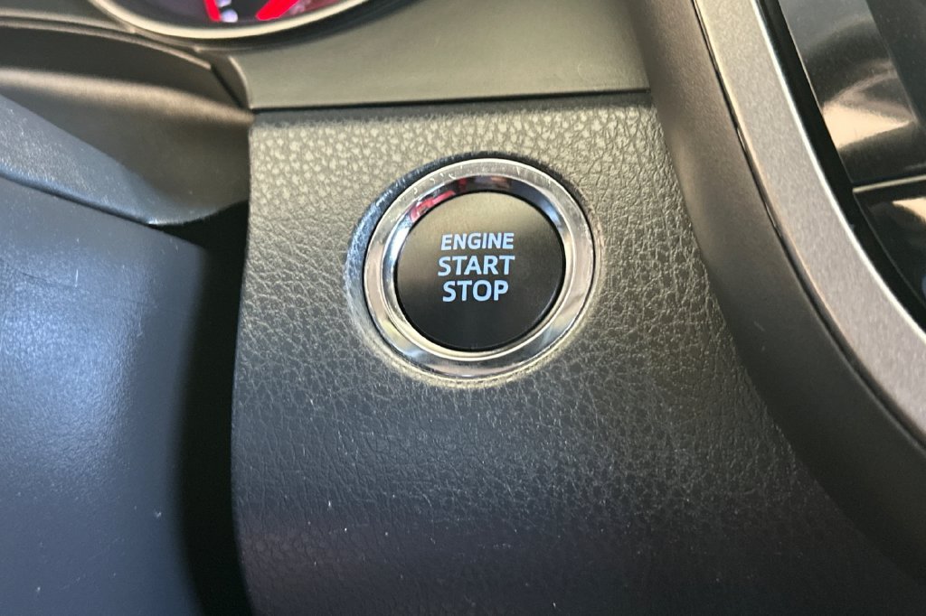 Used 2022 Toyota Camry XSE FWD image 24