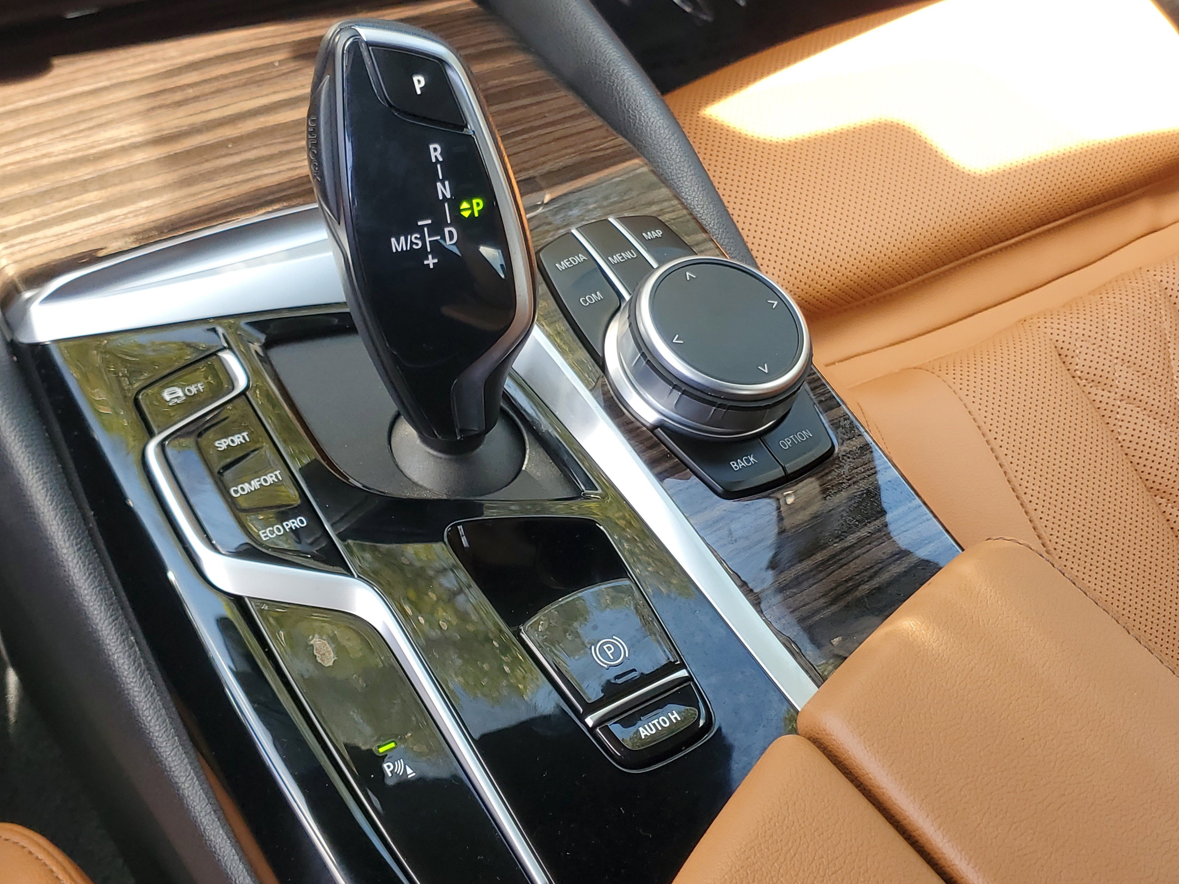 Used 2022 BMW 530i xDrive w/ Convenience Package image 29