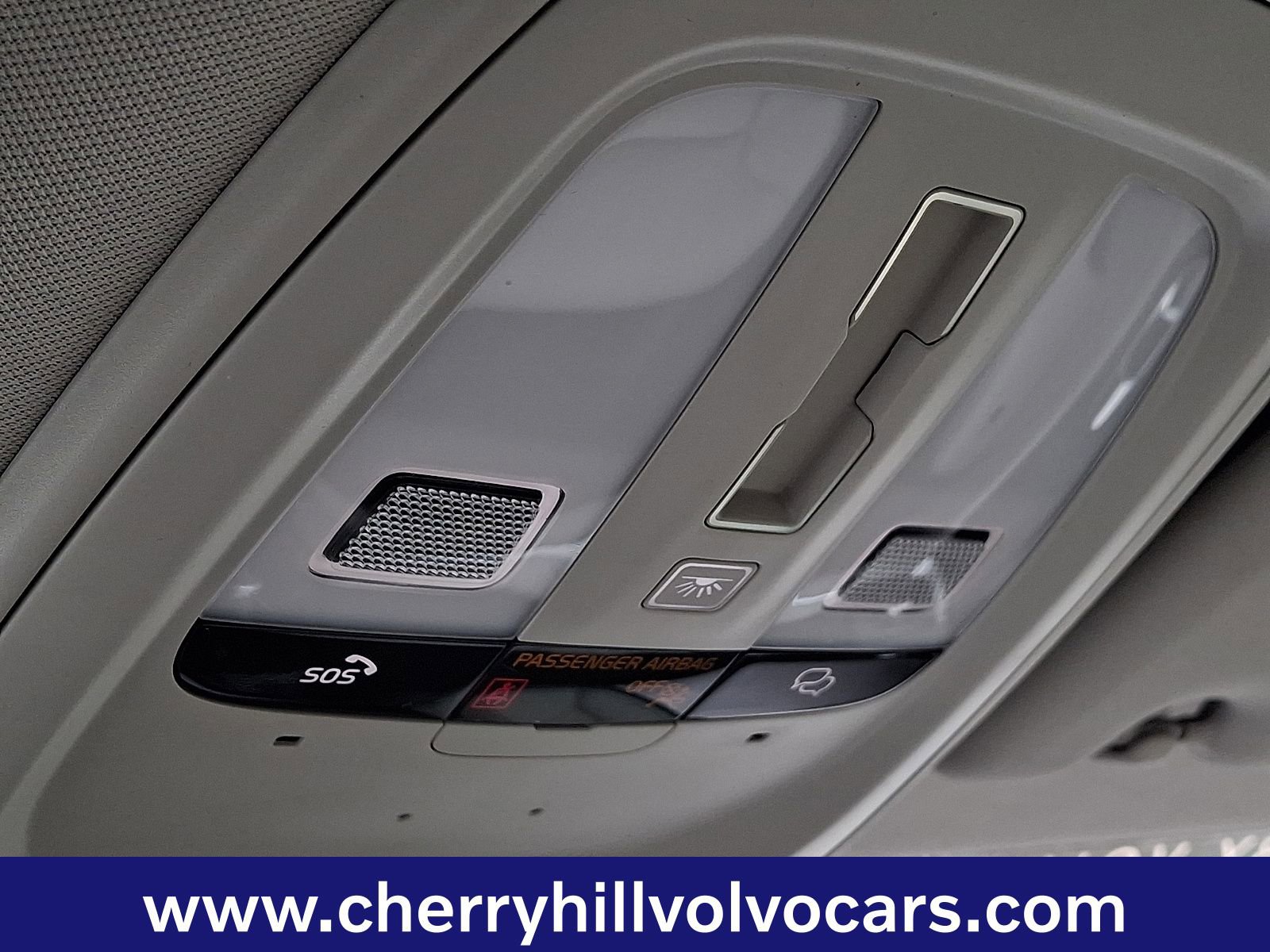 Certified 2023 Volvo V60 B5 Cross Country Plus w/ Protection Package Premier image 28