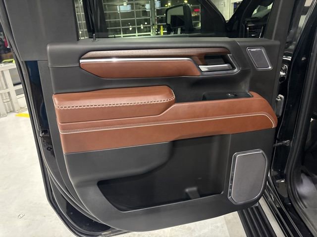 Used 2024 GMC Sierra 3500 Denali Ultimate image 30