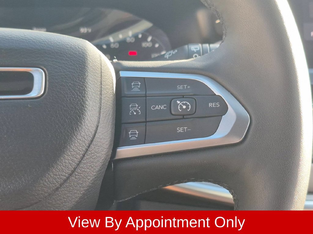 Used 2025 Jeep Compass Limited AWD/4WD image 15