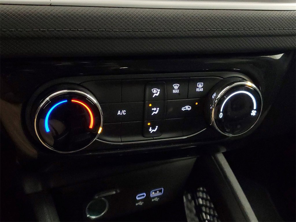 Used 2025 Chevrolet TrailBlazer LT image 22