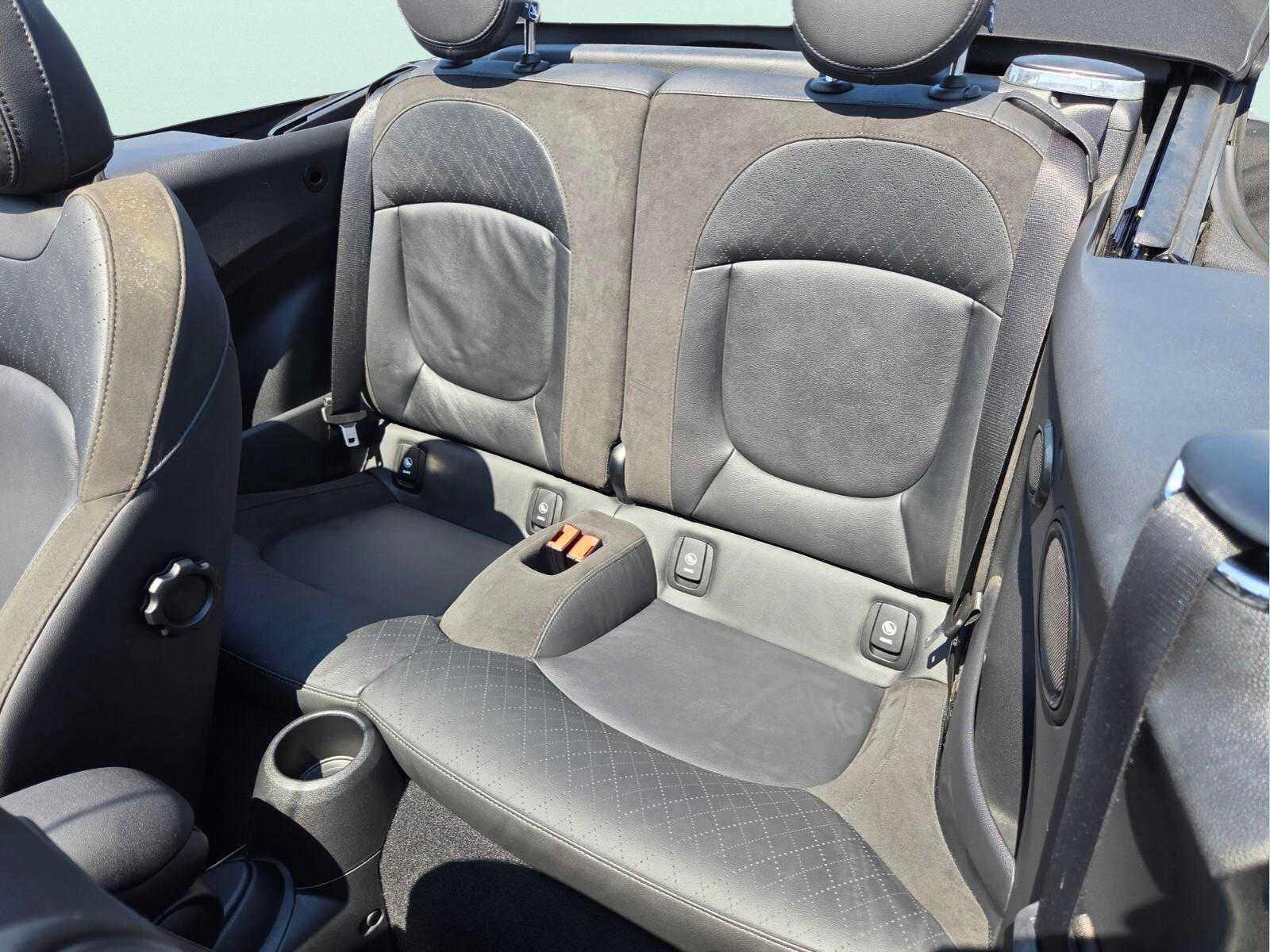 Used 2024 MINI Cooper S FWD image 13