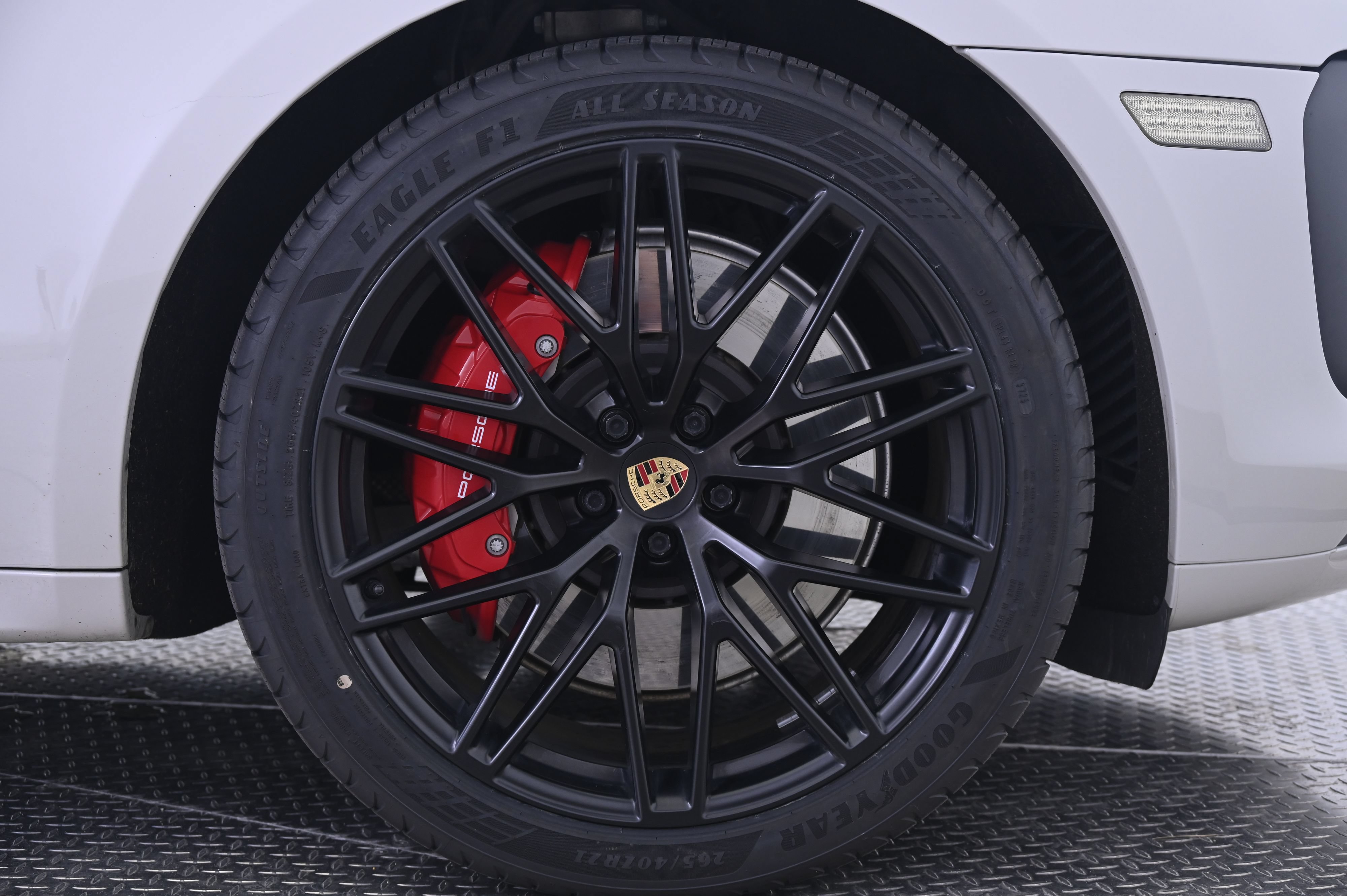 Certified 2022 Porsche Macan GTS AWD/4WD image 14