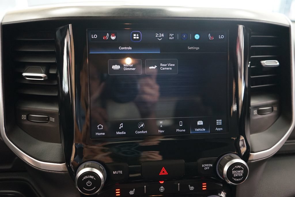 Used 2022 RAM 1500 Big Horn AWD/4WD image 34