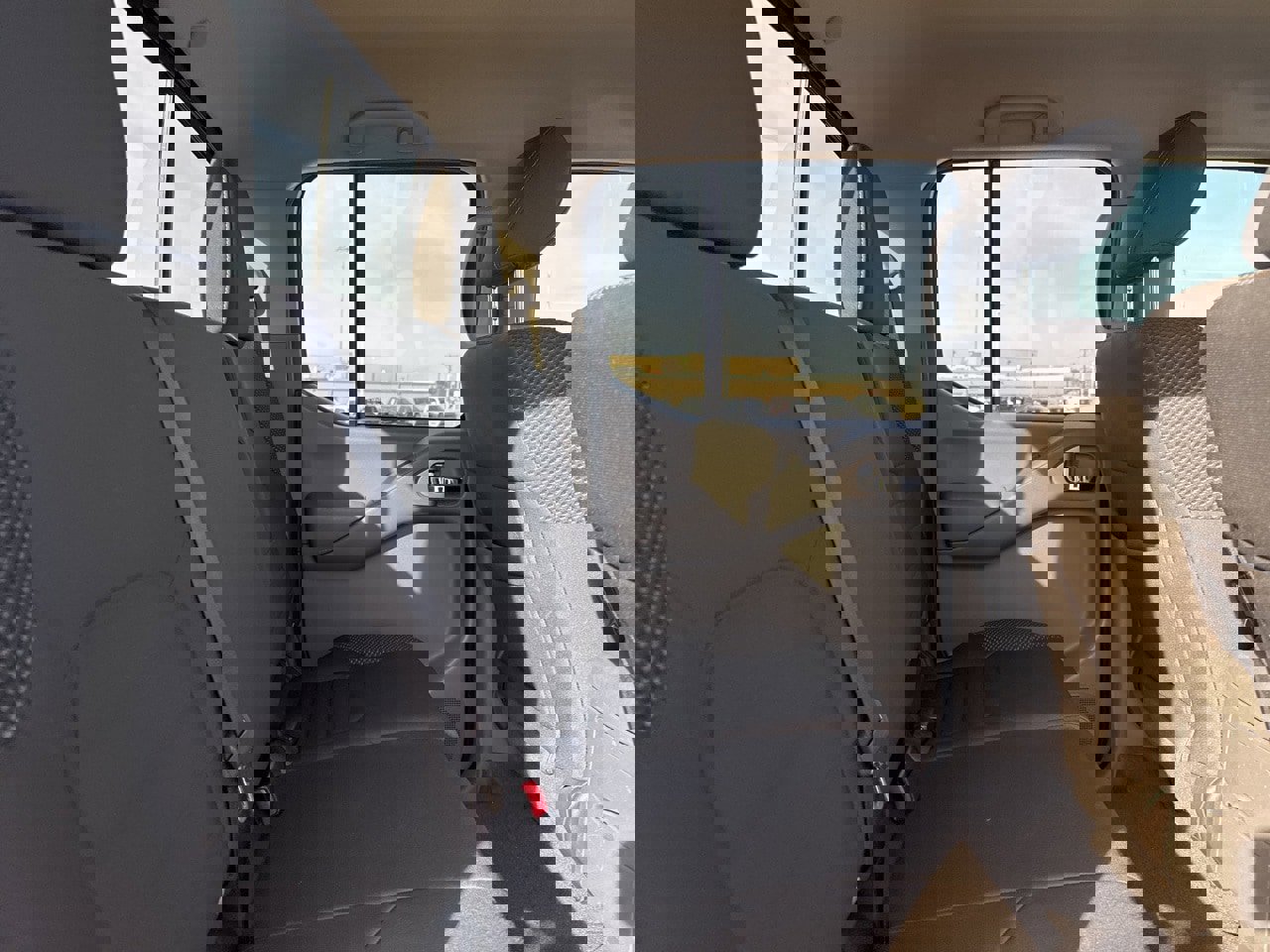 Used 2019 Nissan Frontier Desert Runner image 17