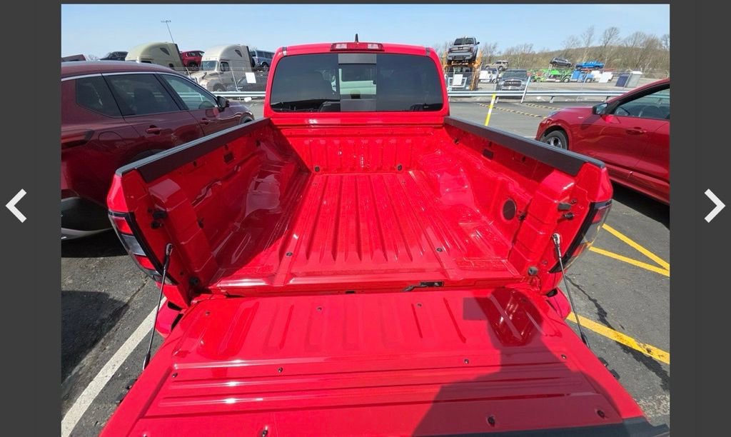 Used 2026 Nissan Frontier SV w/ All-Weather Content Package AWD/4WD image 9