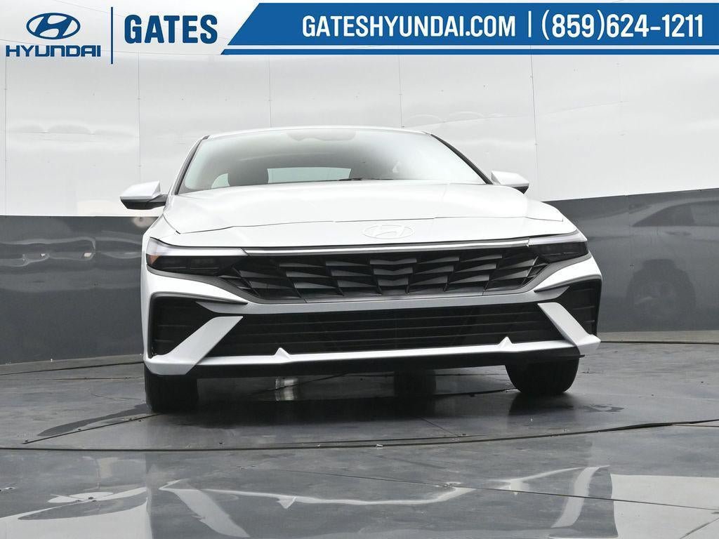 New 2026 Hyundai Elantra SE FWD image 37