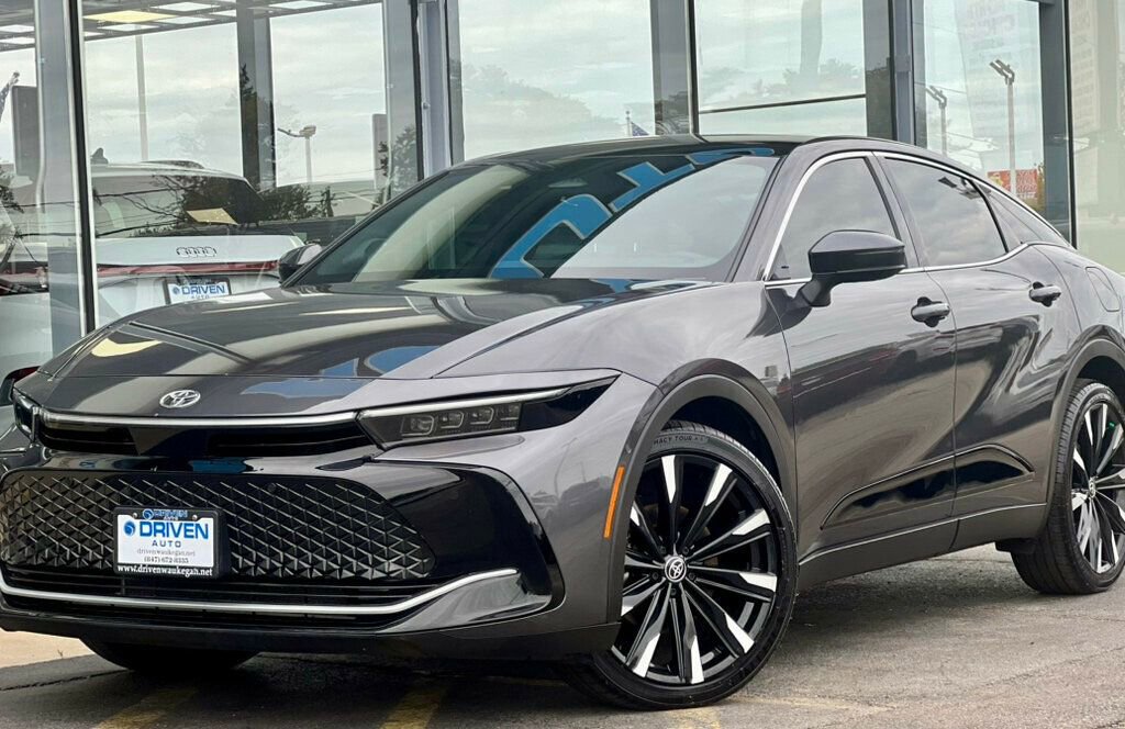 Used 2024 Toyota Crown Platinum