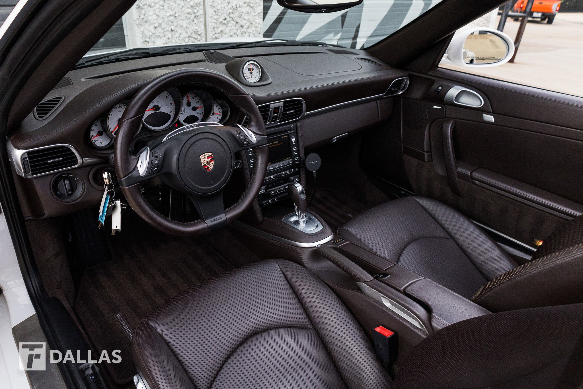 Used 2012 Porsche 911 Turbo image 24