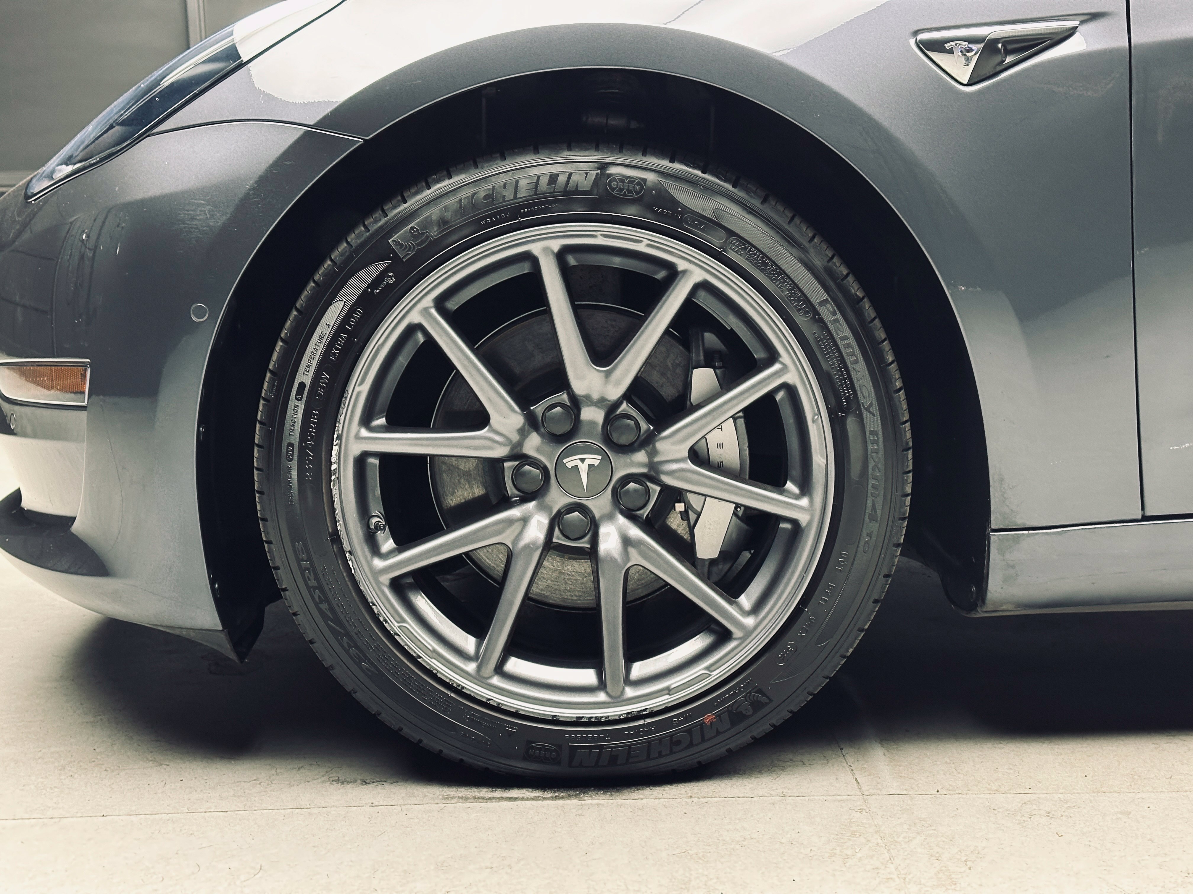 Used 2018 Tesla Model 3 Long Range AWD/4WD image 30