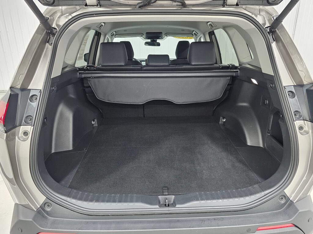 Used 2026 Toyota RAV4 XLE Premium AWD/4WD image 15