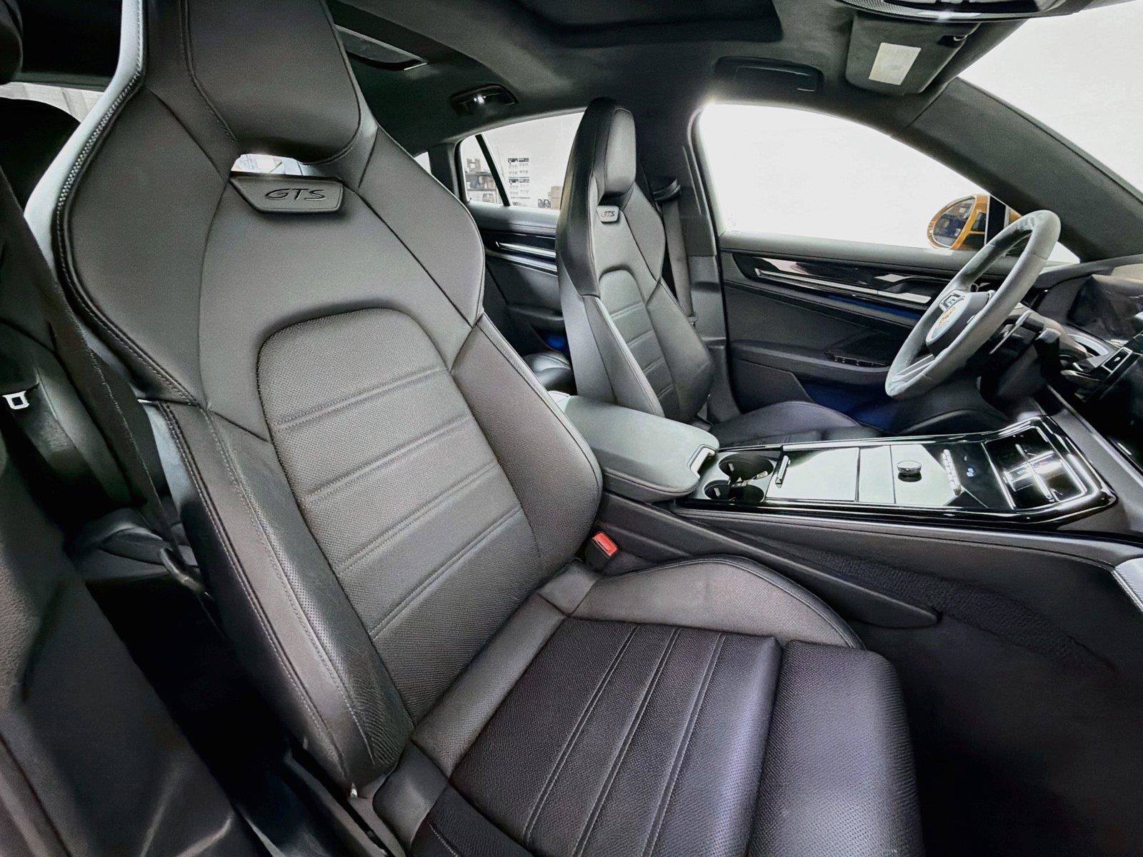 Certified 2025 Porsche Panamera GTS AWD/4WD image 28