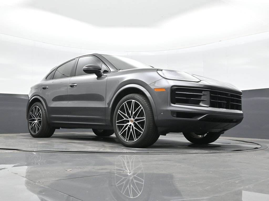 Certified 2025 Porsche Cayenne Coupe AWD/4WD image 40